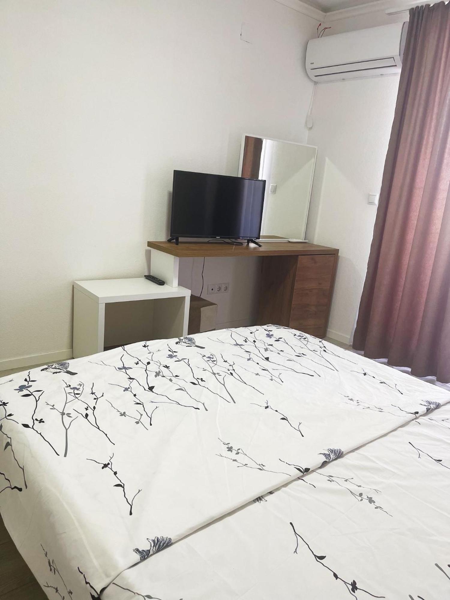 Infinity Plaza Hotel Gjakova Eksteriør billede