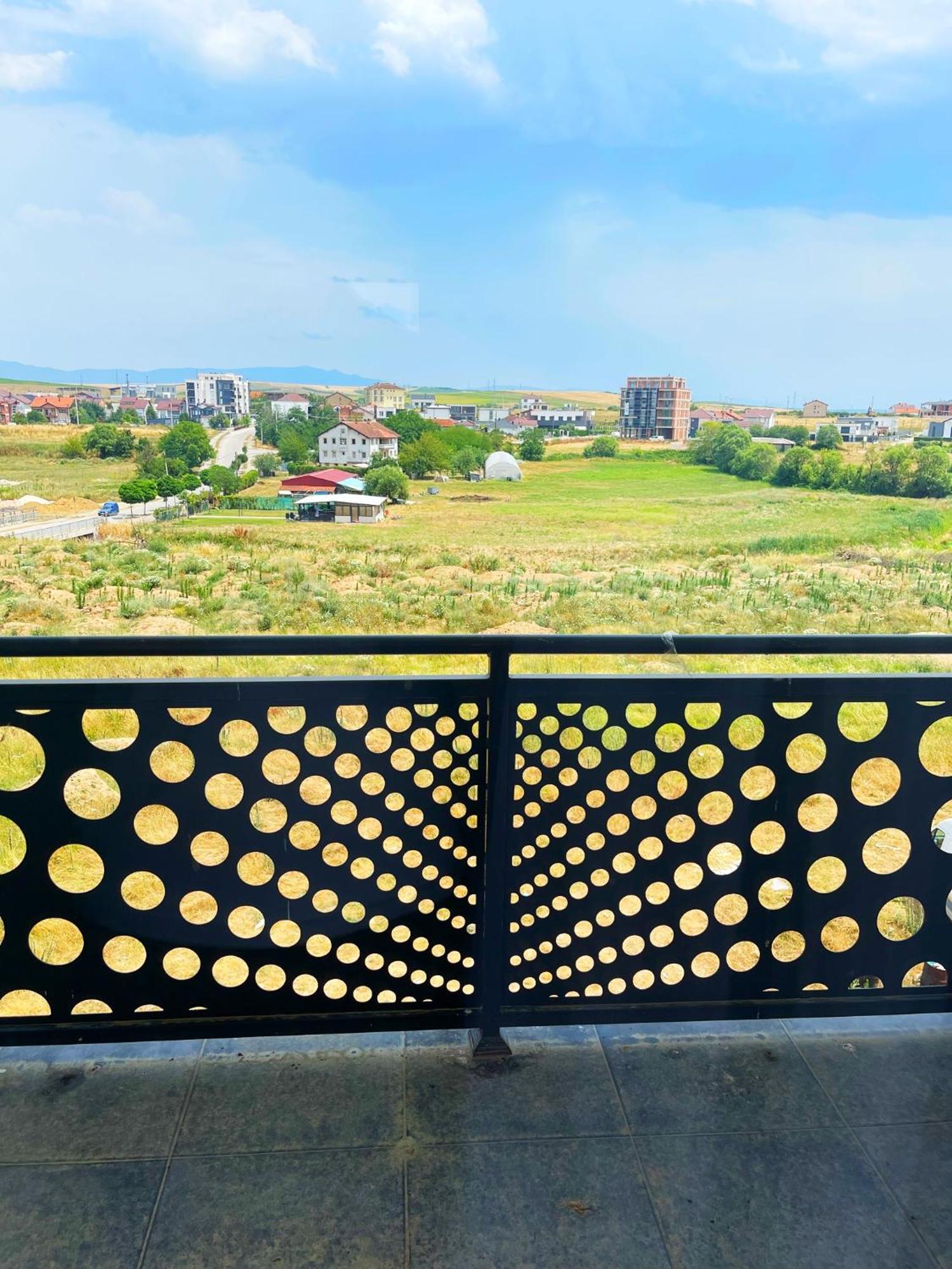 Infinity Plaza Hotel Gjakova Eksteriør billede