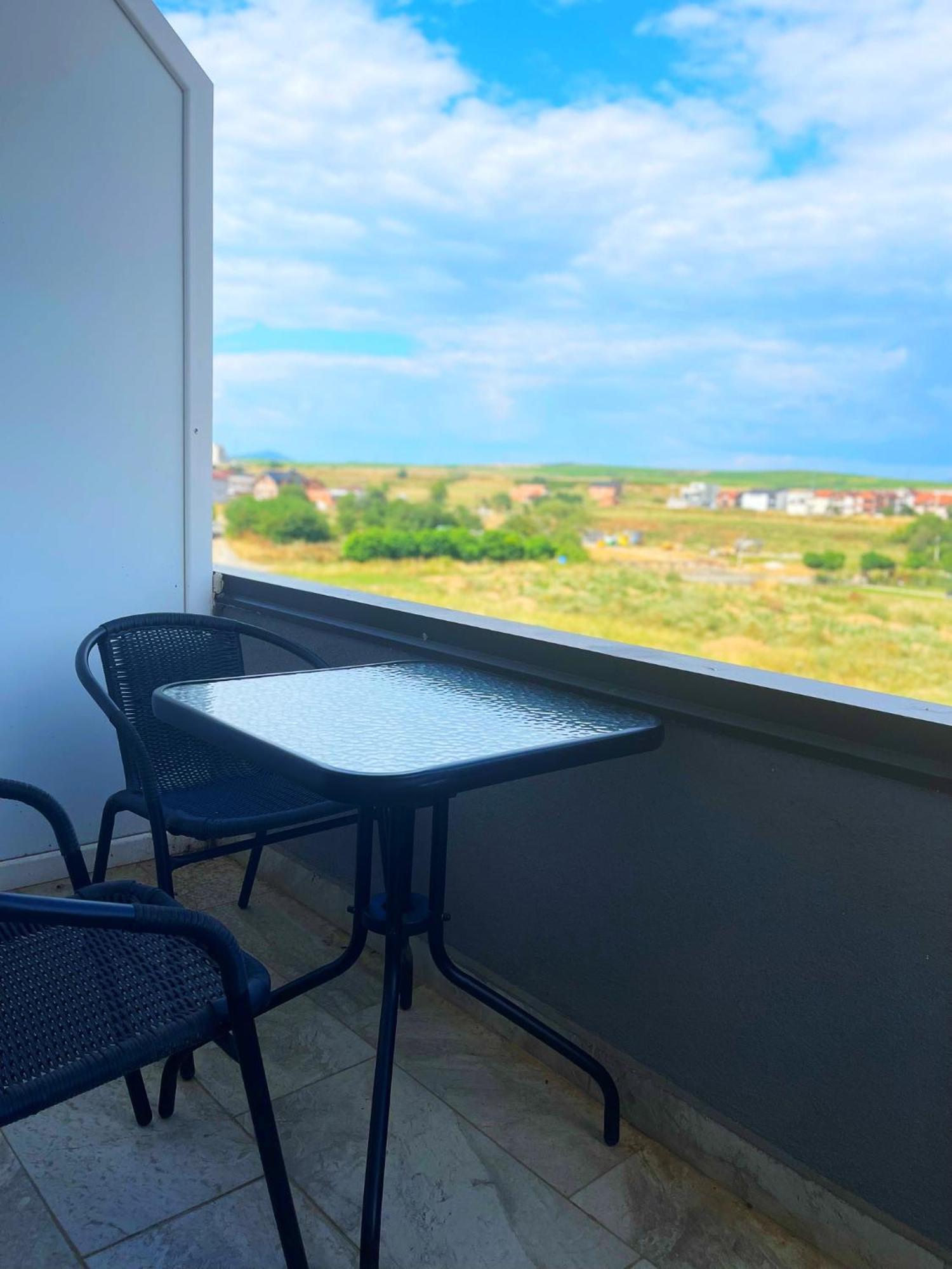 Infinity Plaza Hotel Gjakova Eksteriør billede