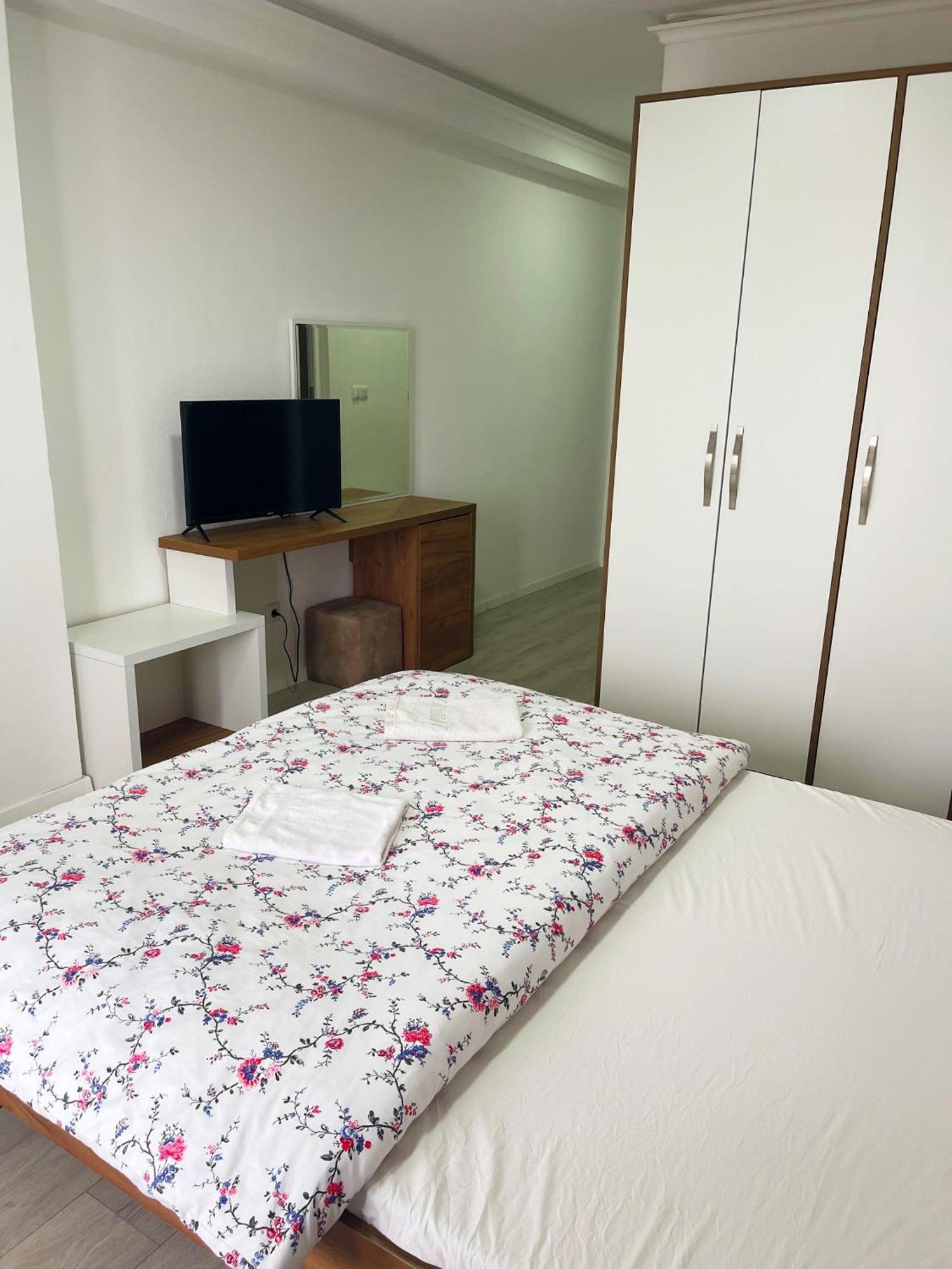 Infinity Plaza Hotel Gjakova Eksteriør billede