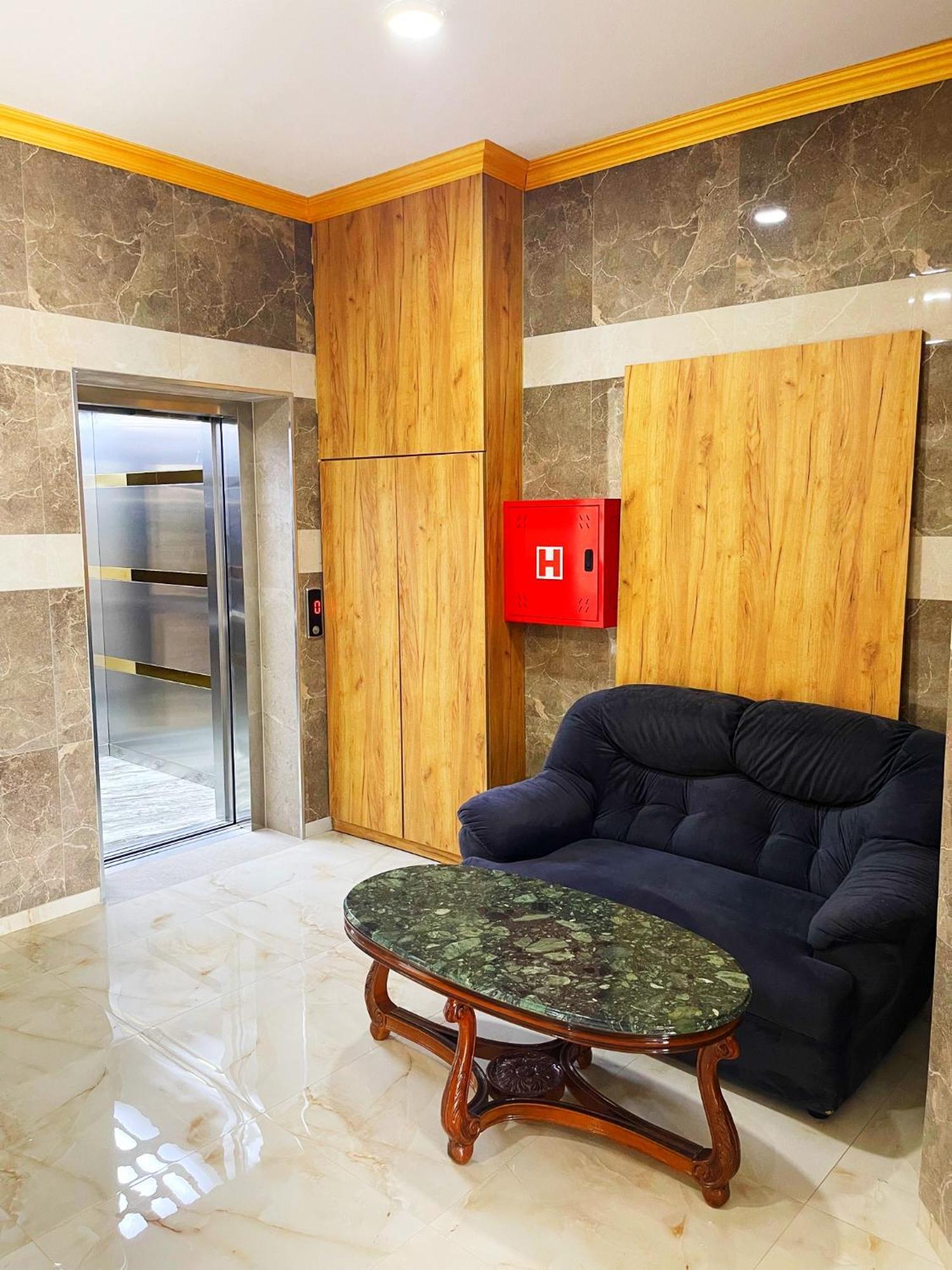 Infinity Plaza Hotel Gjakova Eksteriør billede