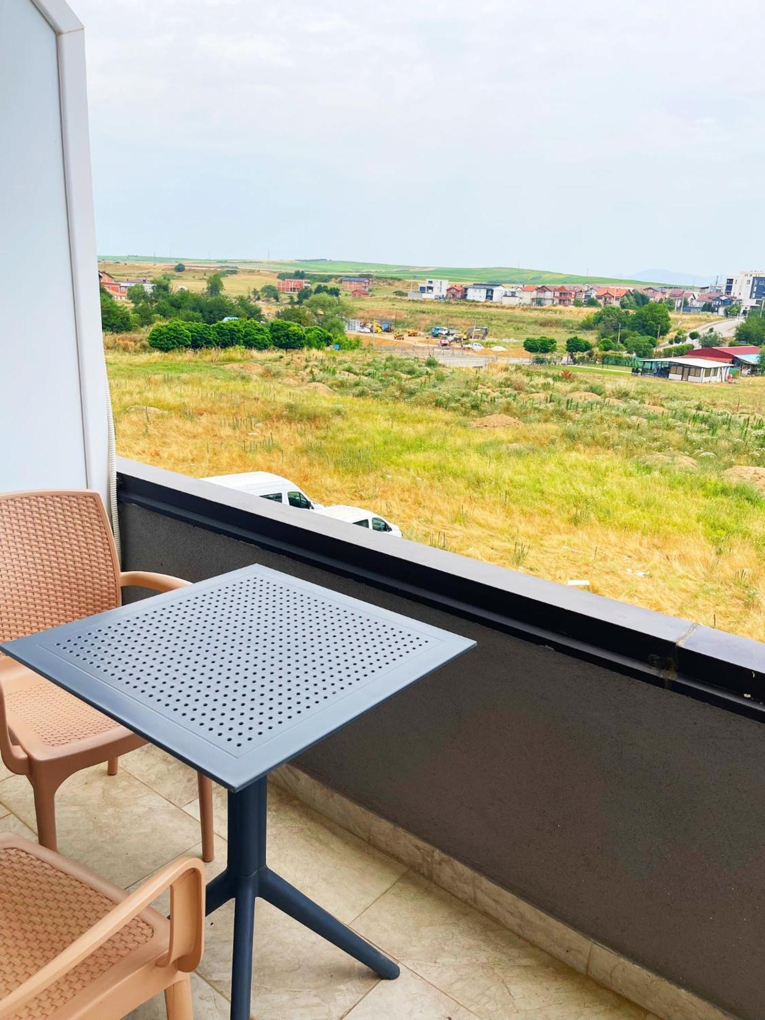 Infinity Plaza Hotel Gjakova Eksteriør billede